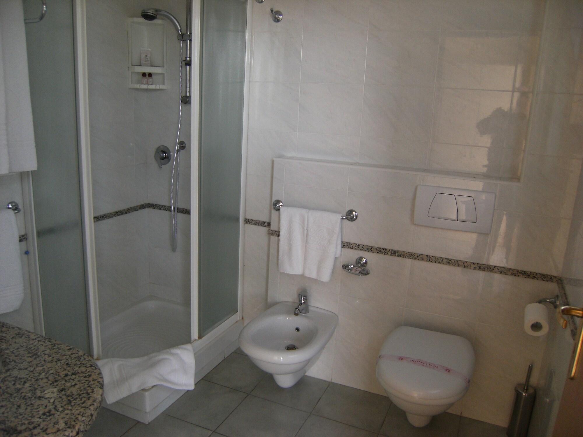 King'S House Hotel Resort Маскали Екстериор снимка