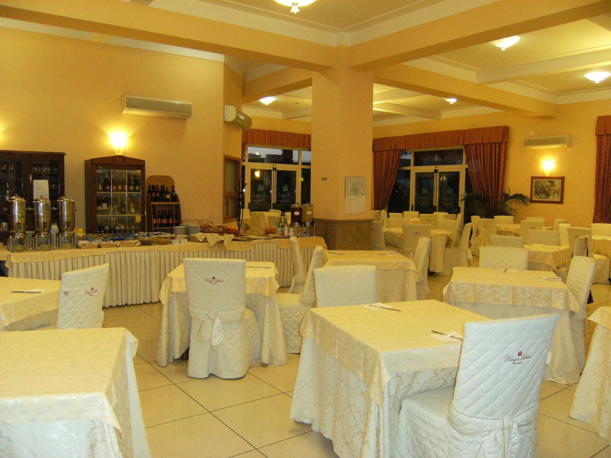King'S House Hotel Resort Маскали Екстериор снимка
