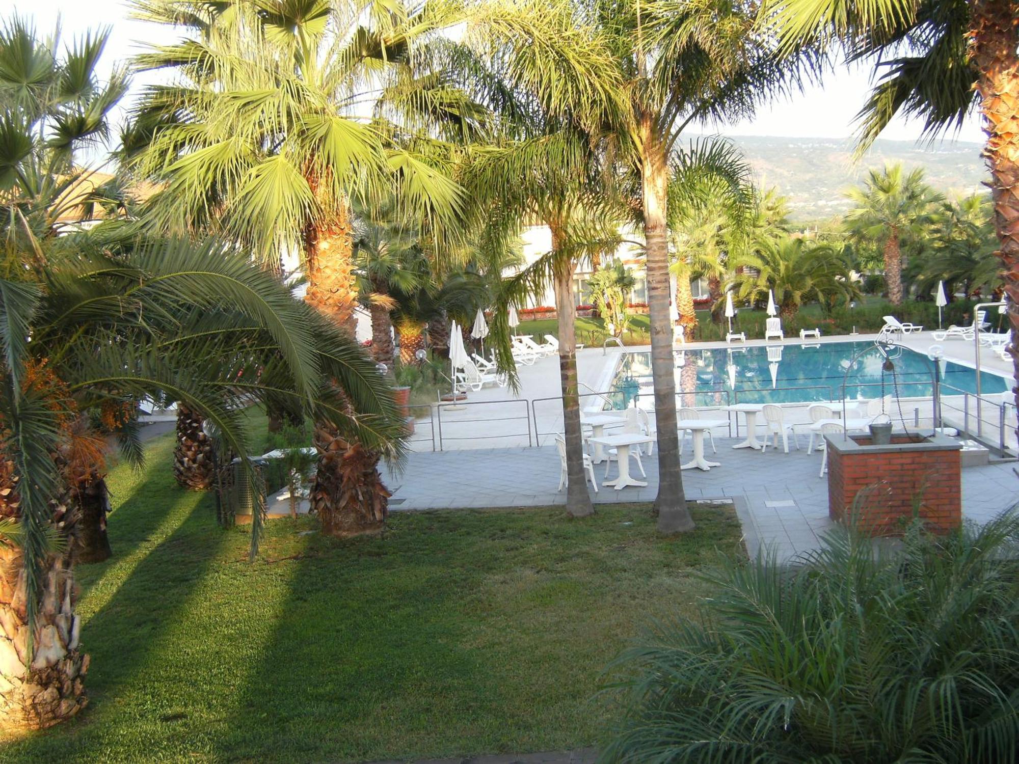 King'S House Hotel Resort Маскали Екстериор снимка